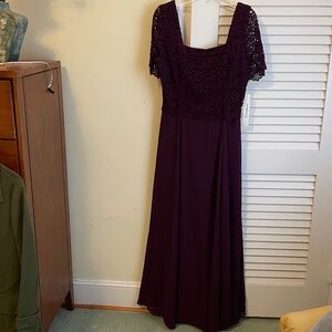 Elegant Plum Lace Evening Dress.  Vintage